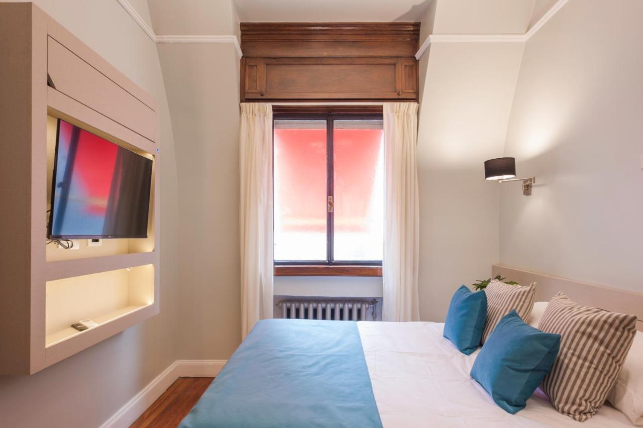 Sarmiento Flats Aparthotel