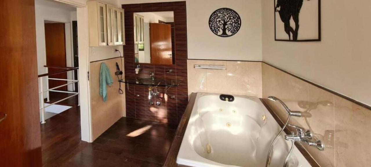 Сasa de vacaciones Lola Barracas Casa Con Cochera