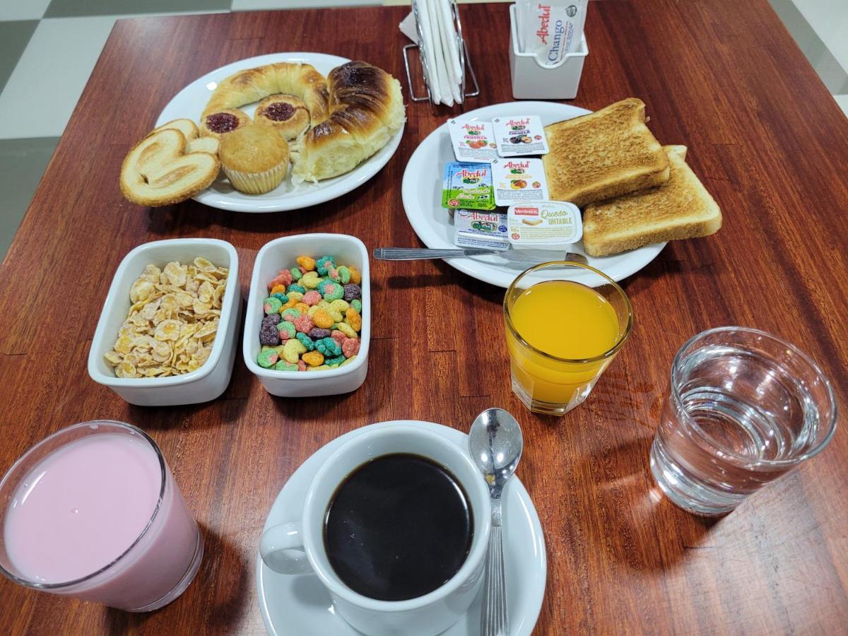 Aatrac Hotel 3*