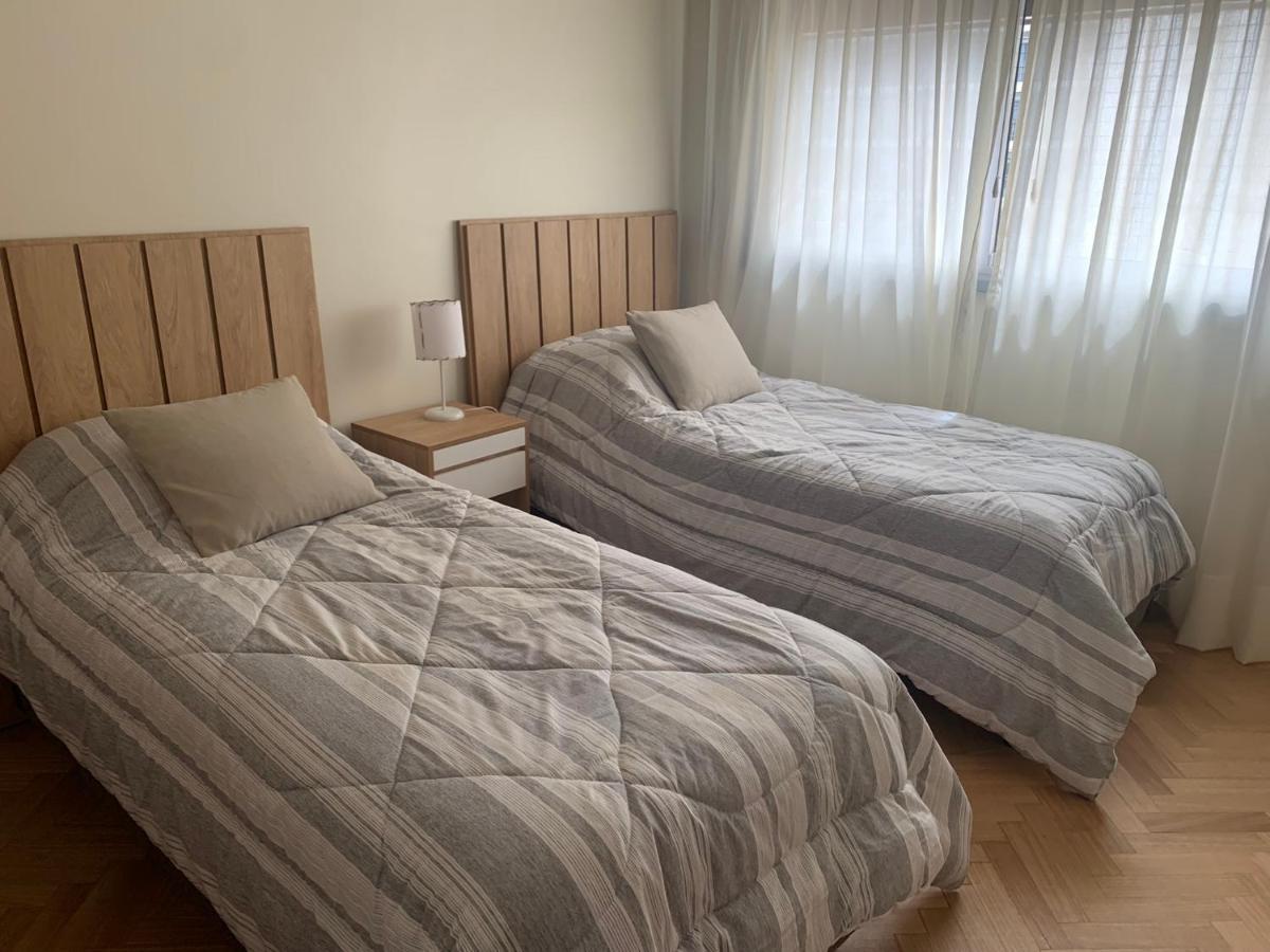 3 Amplios Ambientes Excelente Ubicacion-avenida Corrientes Almagro- Cerca De Todo Apartamento