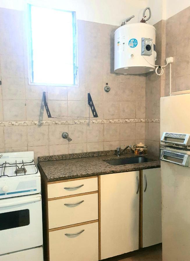 Apartamento Carmensita Depto A 2 Cuadras De Belgrano Y 9 De Julio Antiguo Y Clasico Edificio De San Telmo Acceso 2do Piso Por Escalera *