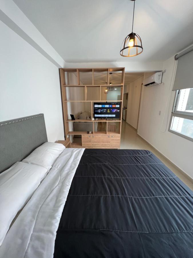 Av 9 De Julio Uade Apartamento