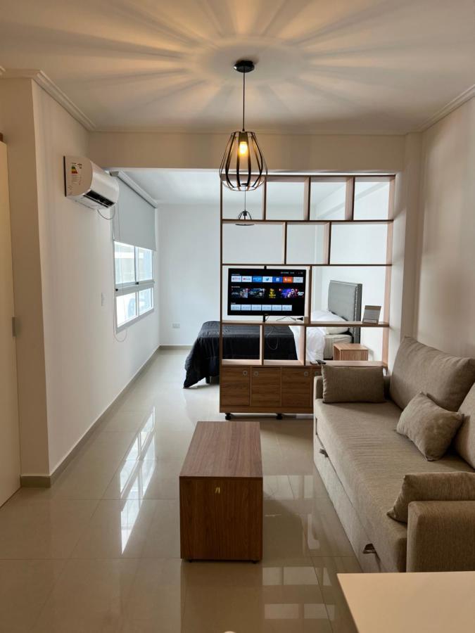 Av 9 De Julio Uade Apartamento