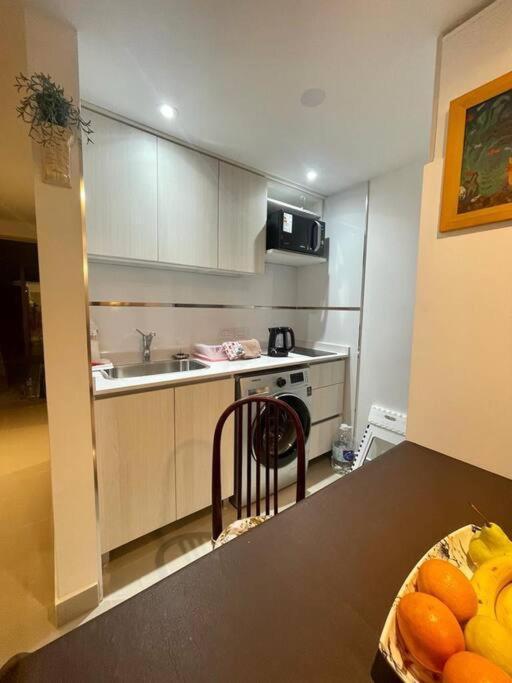 Apartamento San Telmo- Paseo De La Cisterna- Uf 325 *