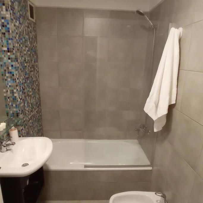 Apartamento Nb1 Free Parking Con Cochera Privada *
