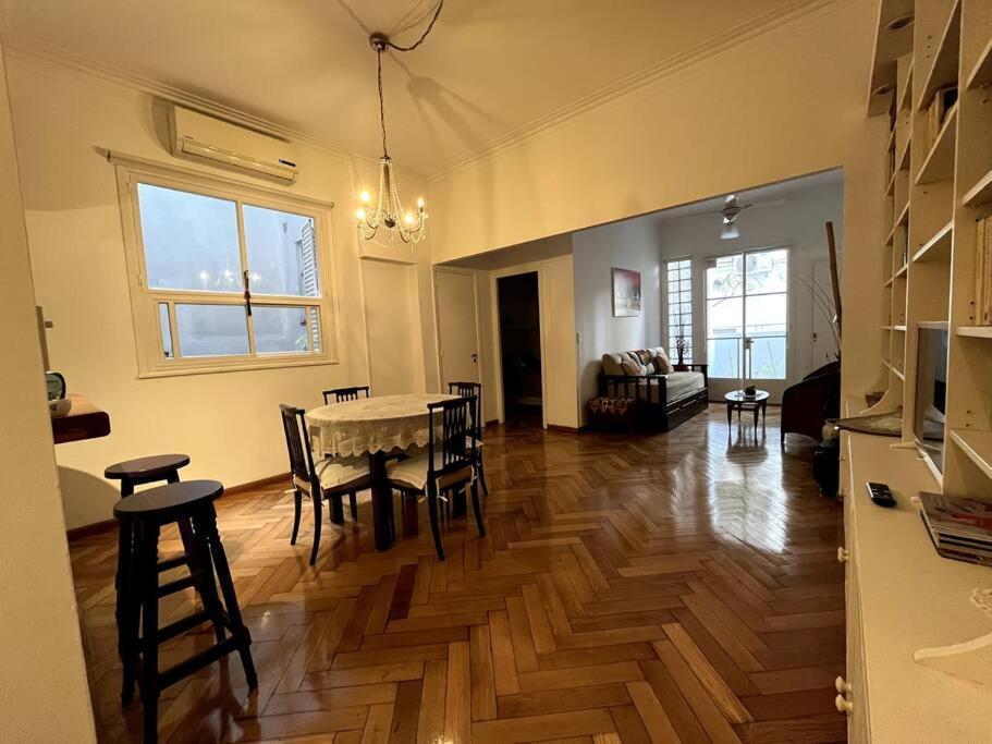 Comodo Y Espacioso Departamento En Recoleta Apartamento