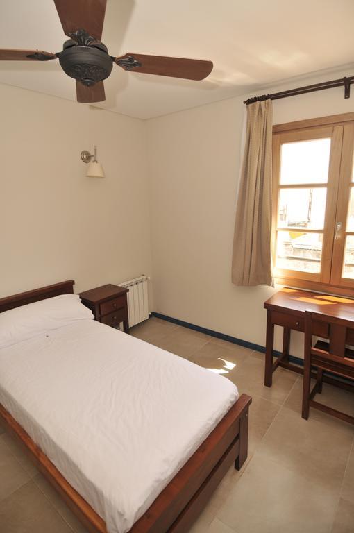 Entis Residencia Universitaria Pensión