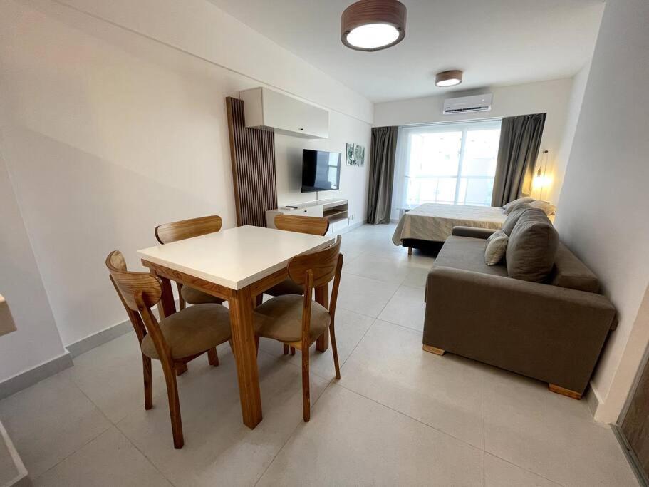 Departamento A Estrenar Con Pileta Para 4- Rio 5 *