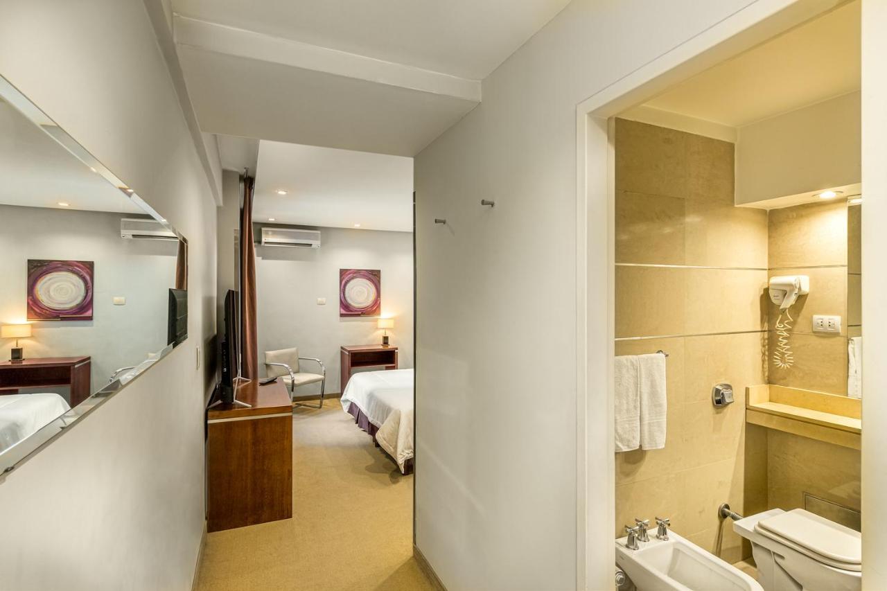 Up Retiro 3* Ciudad Autónoma de Buenos Aires