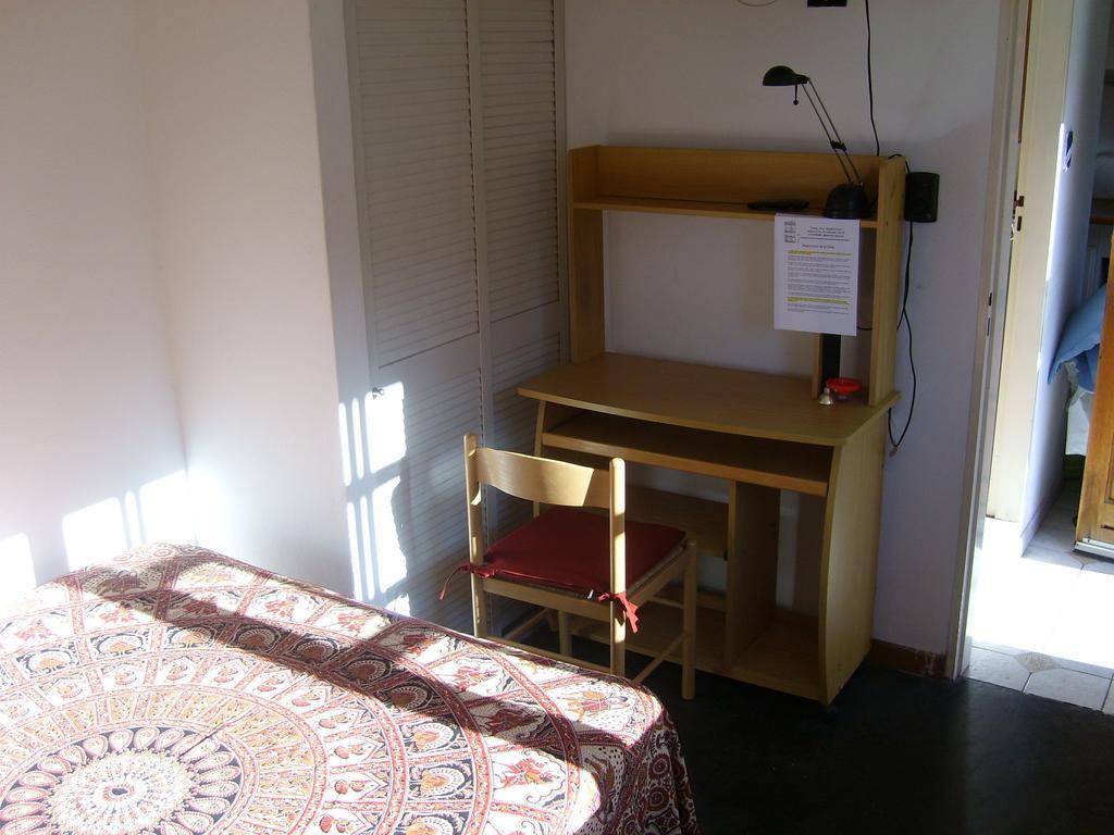 Casa Los Angelitos Pensión *
