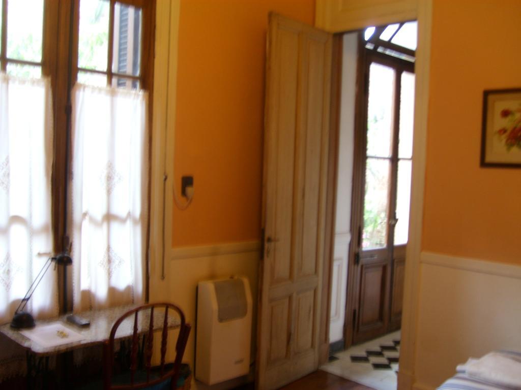 Casa Los Angelitos * Ciudad Autónoma de Buenos Aires