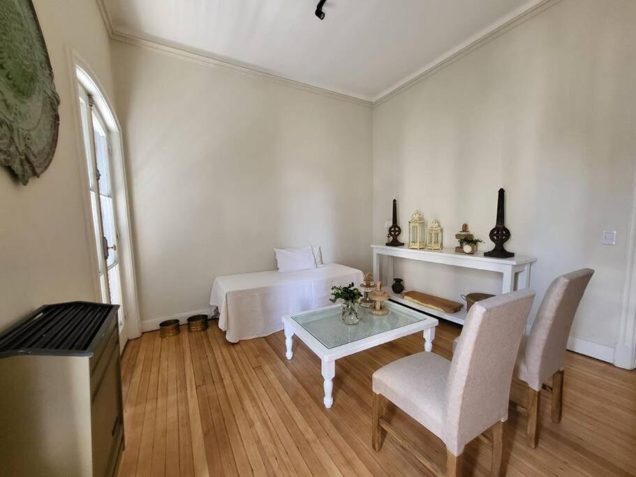 Punto Baires Apartamento *