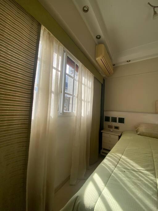 Apartamento Amplio Y Moderno . Barrio Recoleta