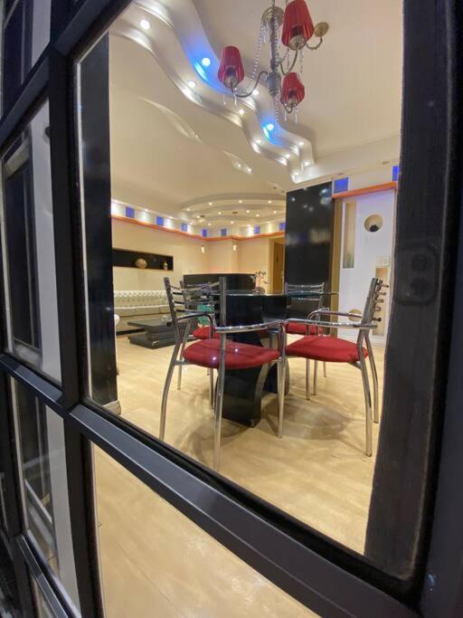 Amplio Y Moderno . Barrio Recoleta Apartamento
