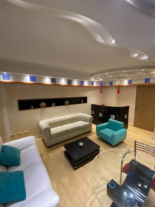 Apartamento Amplio Y Moderno . Barrio Recoleta *