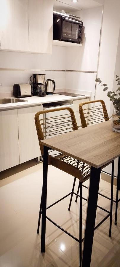 Paseo De La Cisterna Apartment *
