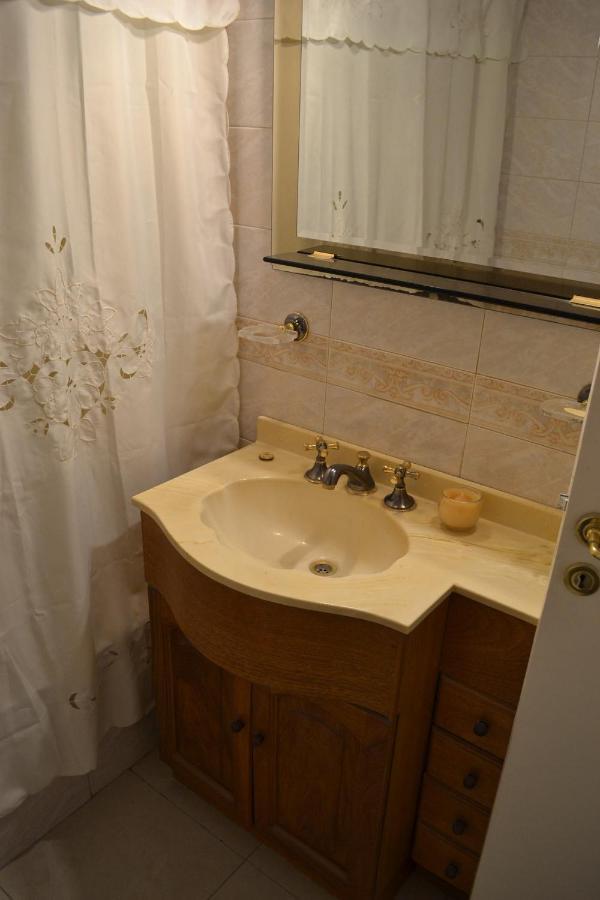 Departamento Centrico - 5 Ambientes - Ideal Grupos Y Familias - * Buenos Aires