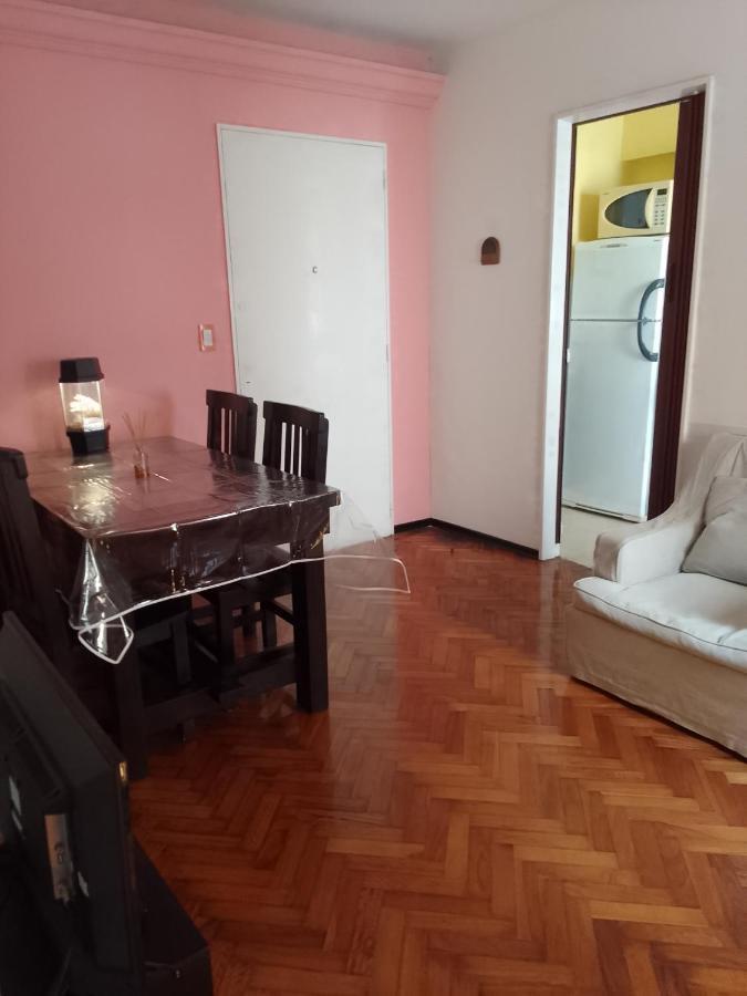 Apartamento 2 Amb Amueblado Tv/wifi/aire - Almagro * Ciudad Autónoma de Buenos Aires