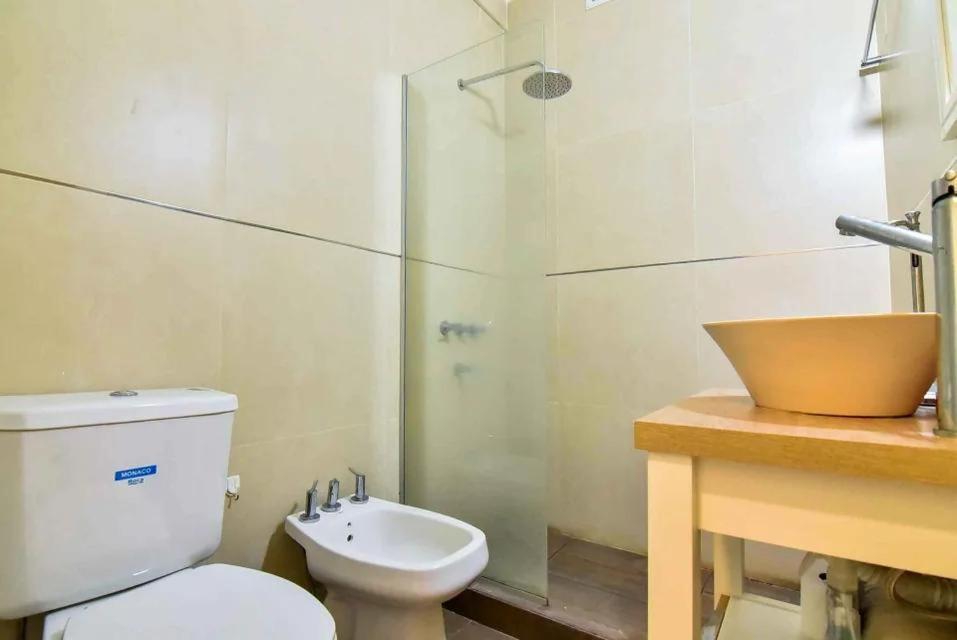 Apartamento Confortable Departamento Amoblado De 2 Ambientes En Recoleta Con Patio *