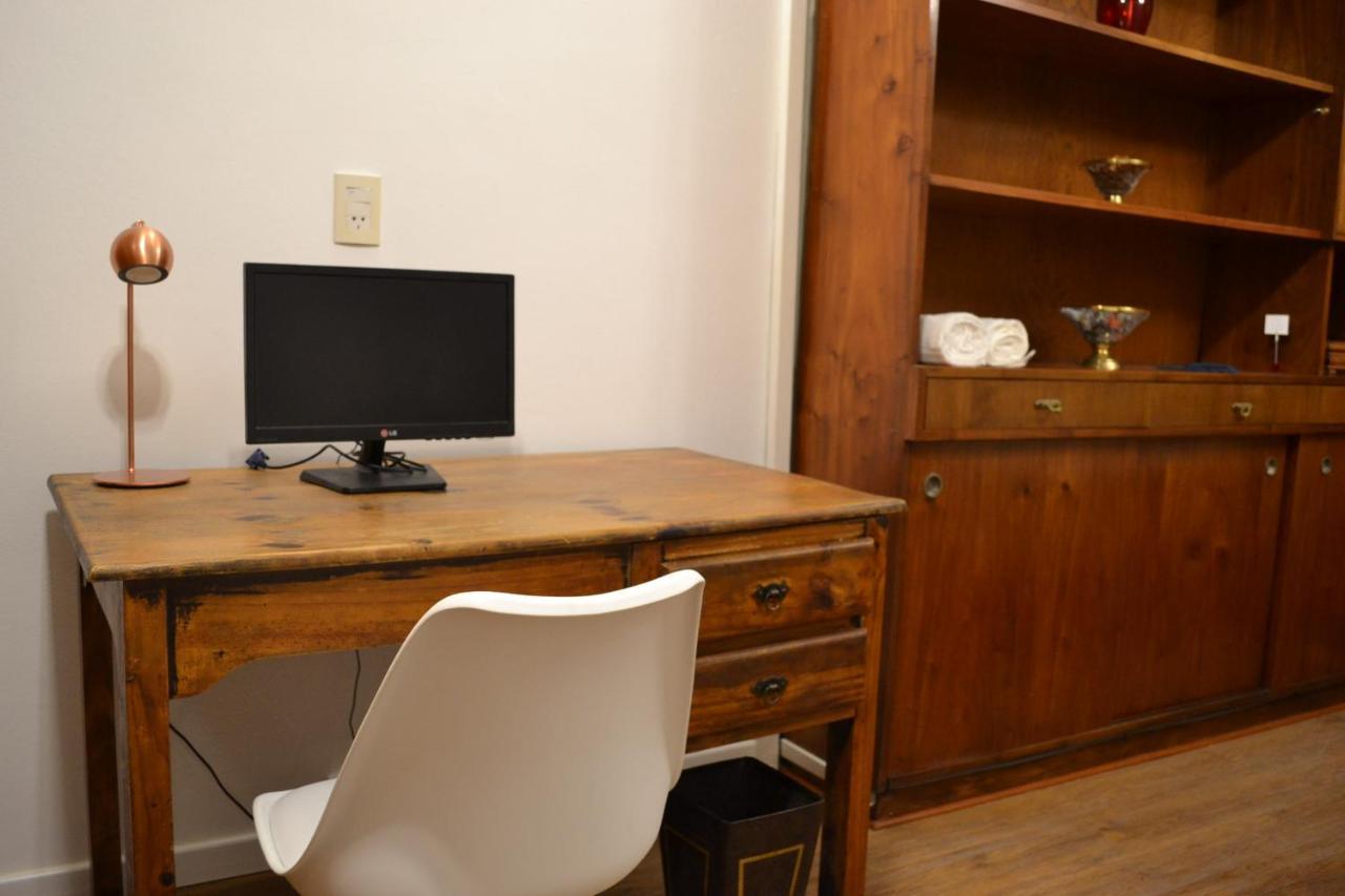Departamento Centrico - 5 Ambientes - Ideal Grupos Y Familias - *