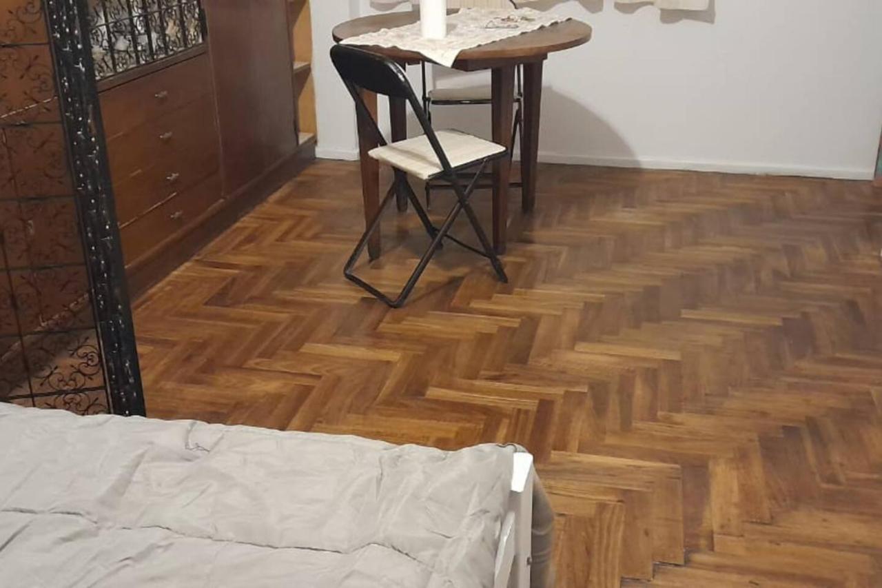 Departamento Con Amplio Balcon Apartamento