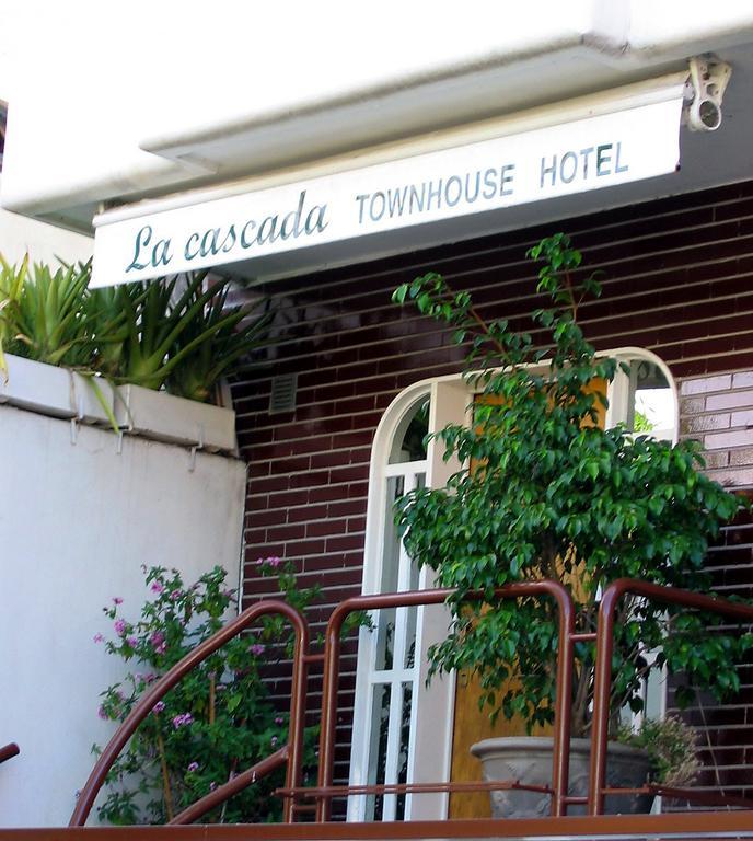 La Cascada Townhouse 2*
