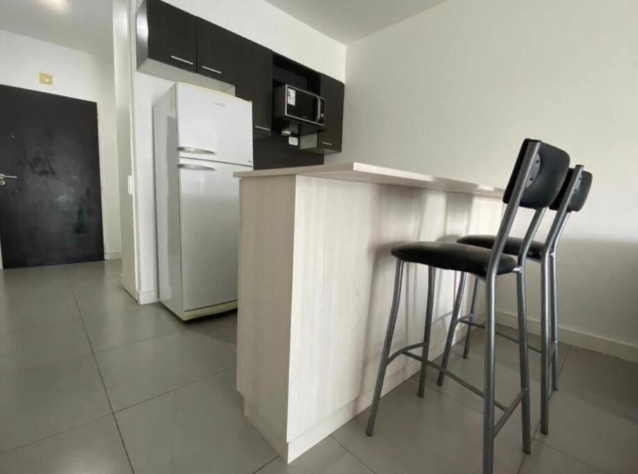 Luxury And Comfort Vizion Hollywood By Carpincho Re Apartment
