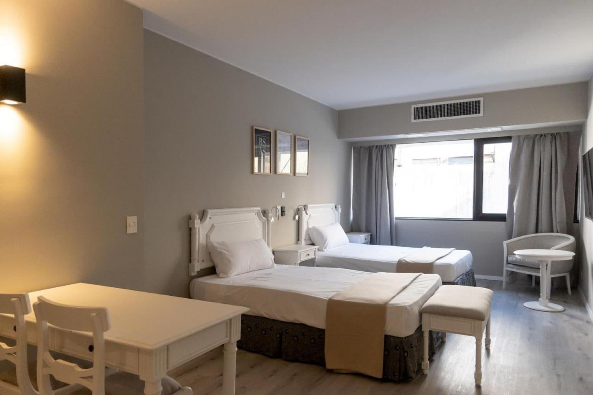 Up América Plaza Hotel 3*