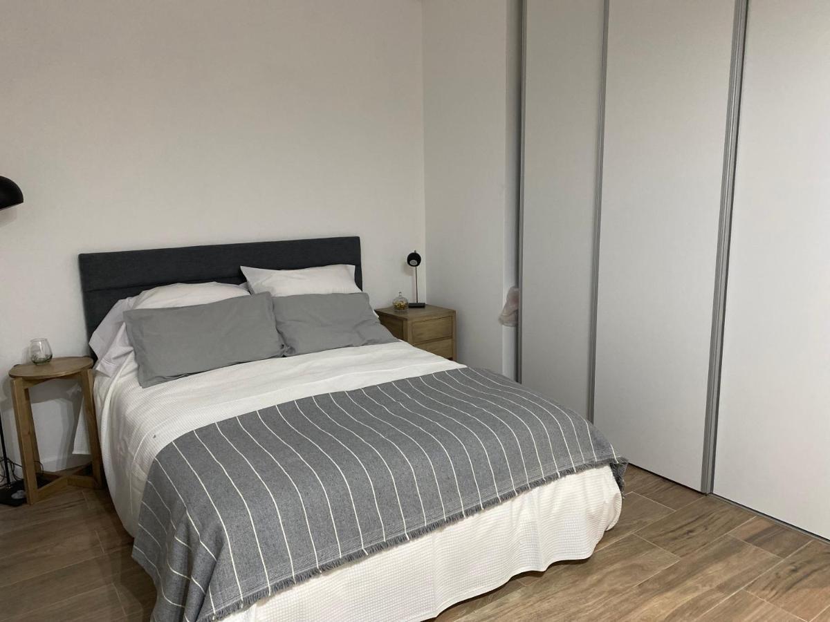 Modern New At Cordoba Ave. Apartment *