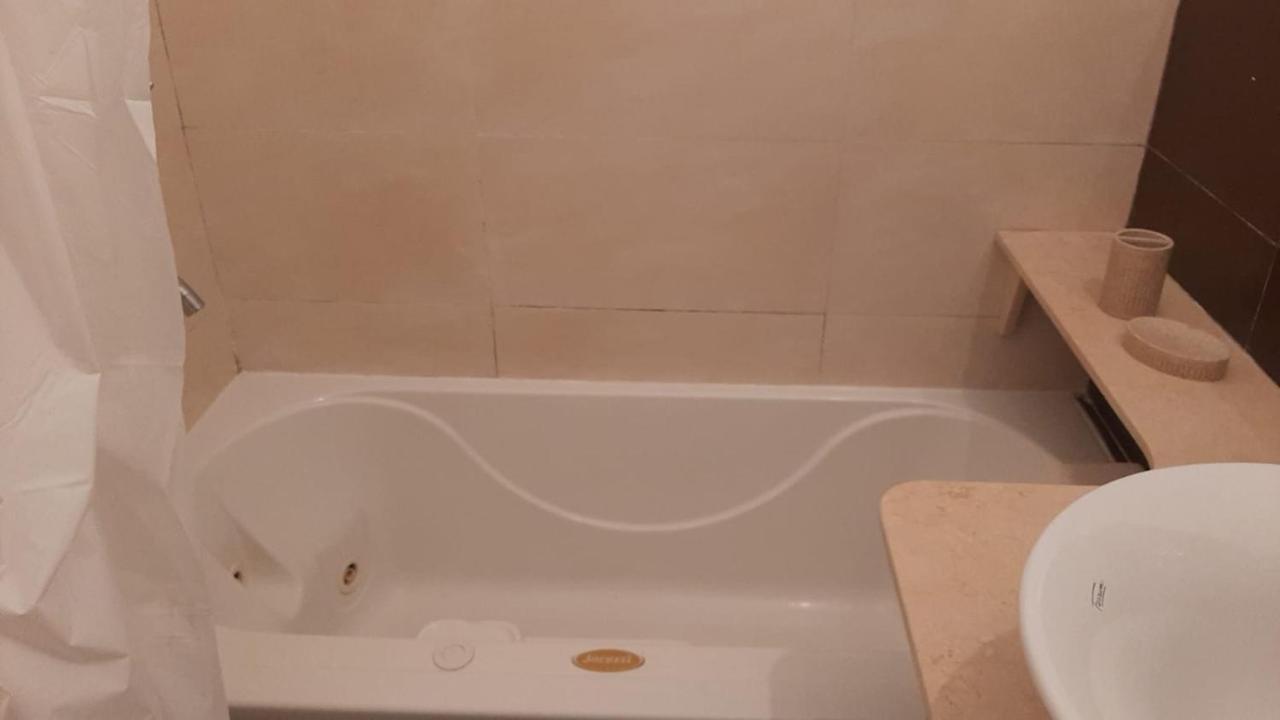 Amplio Y Hermoso Con Hidromasaje Apartamento *