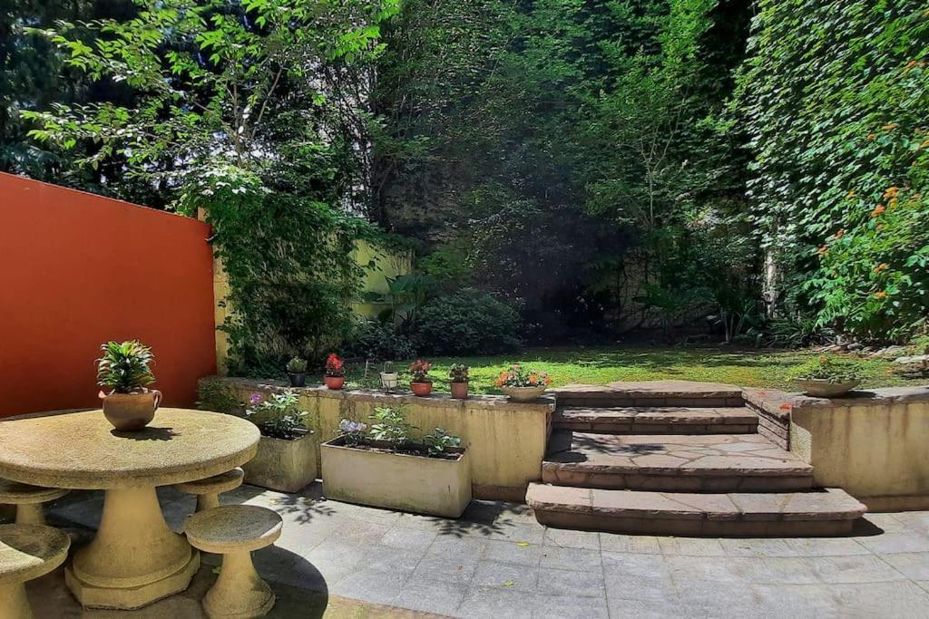 Apartamento Elegante Departamento Con Jardin En Caballito *