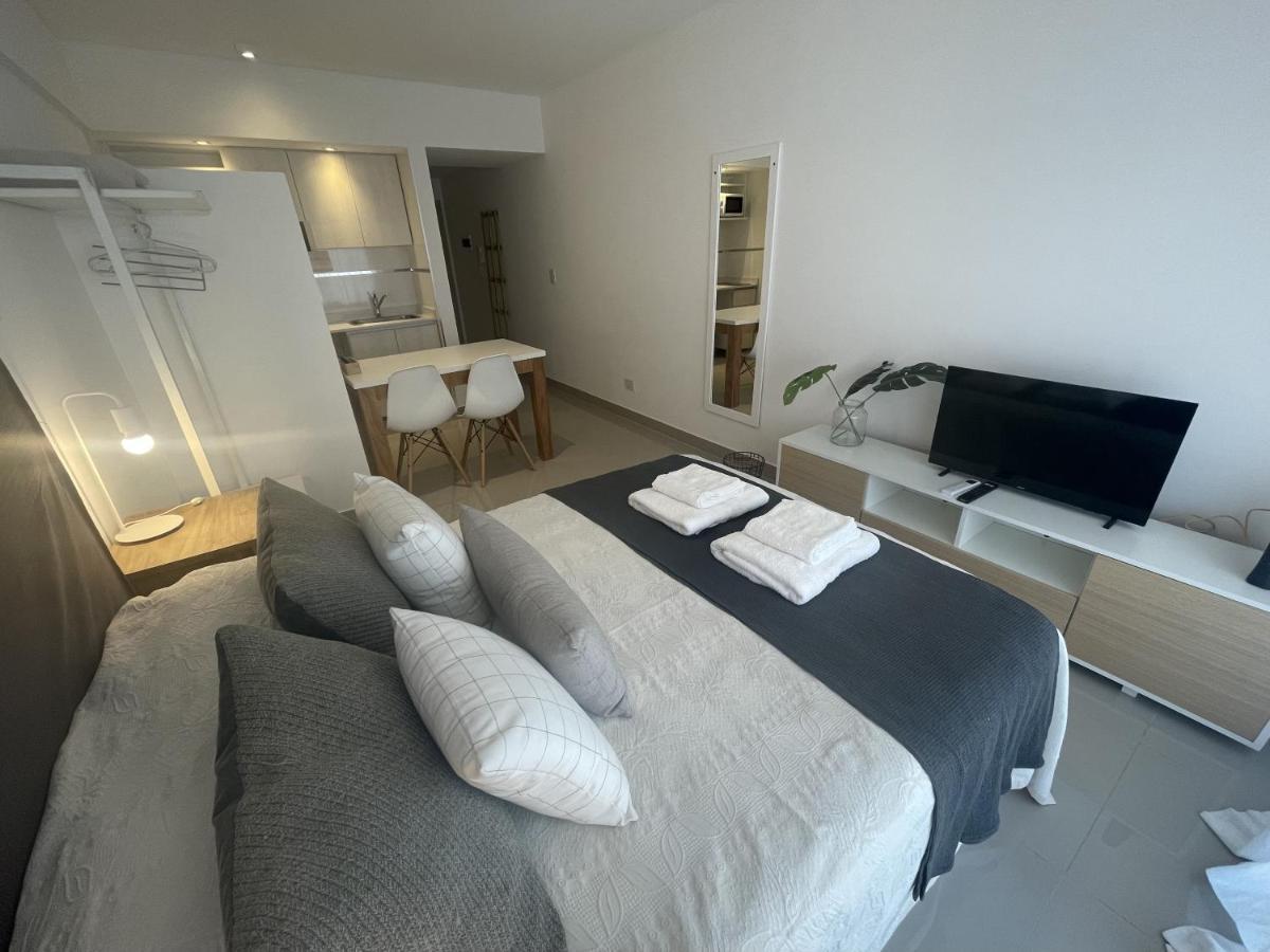 Urban Luxury Studio Living In San Telmo * Ciudad Autónoma de Buenos Aires