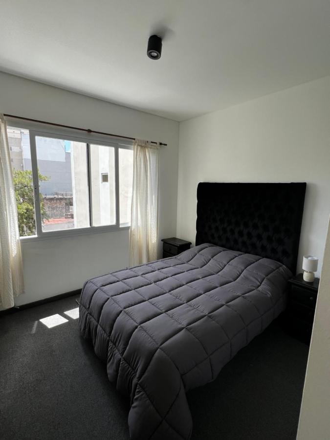 Almagro Design. Dpto. 2 Amb. Cocina Y Balcon. Amplitud Y Luz. Apartamento