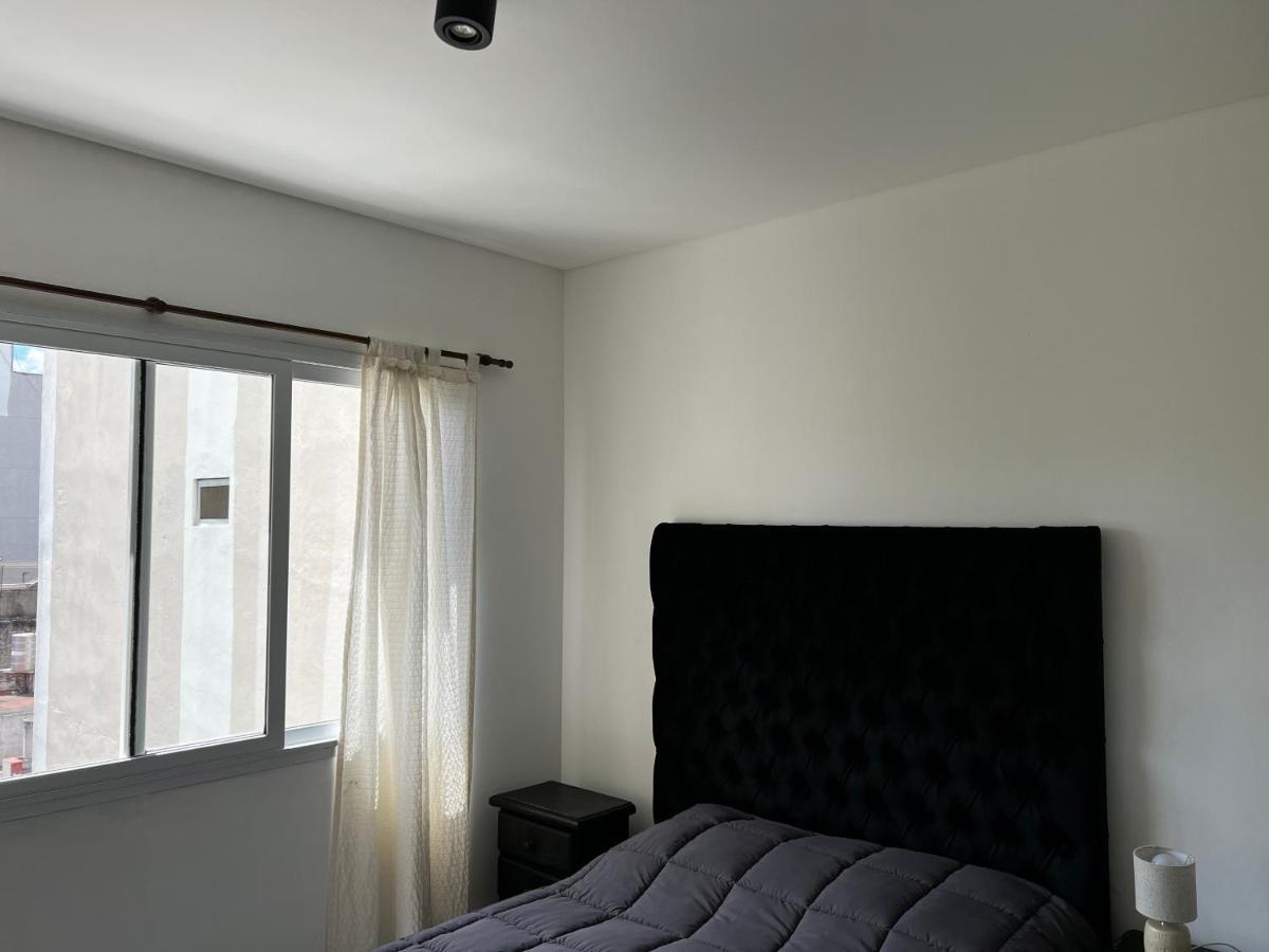 Almagro Design. Dpto. 2 Amb. Cocina Y Balcon. Amplitud Y Luz. Apartamento