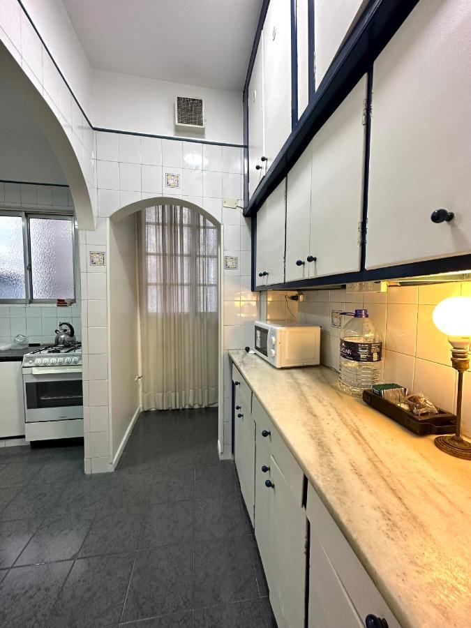 Apartamento Av.pueyrredon- Barrio Norte - 5 Personas