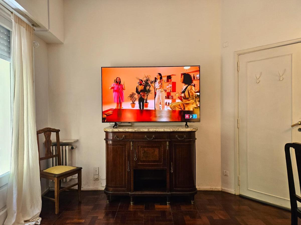 A Friendly In The Heart Of Recoleta -in Shared Apartment- Habitación en casa particular