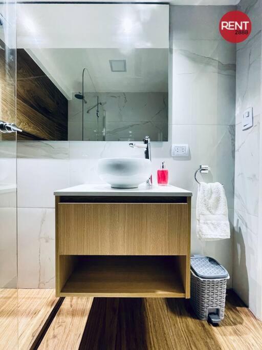 Rent Doblas Apartamento *