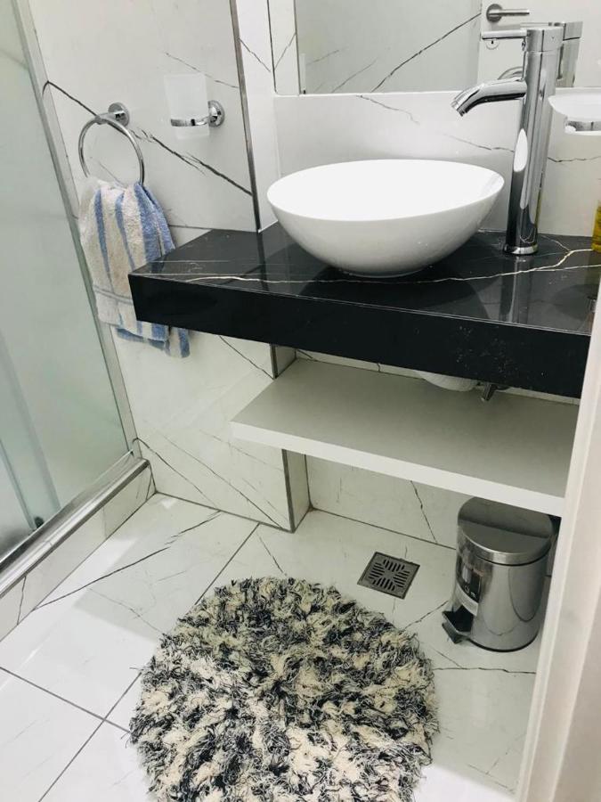 Lavalle Y Callao Apartment
