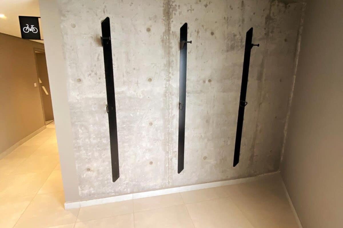 Amplio Loft Con Balcon Sobre La Av 9 De Julio 6c