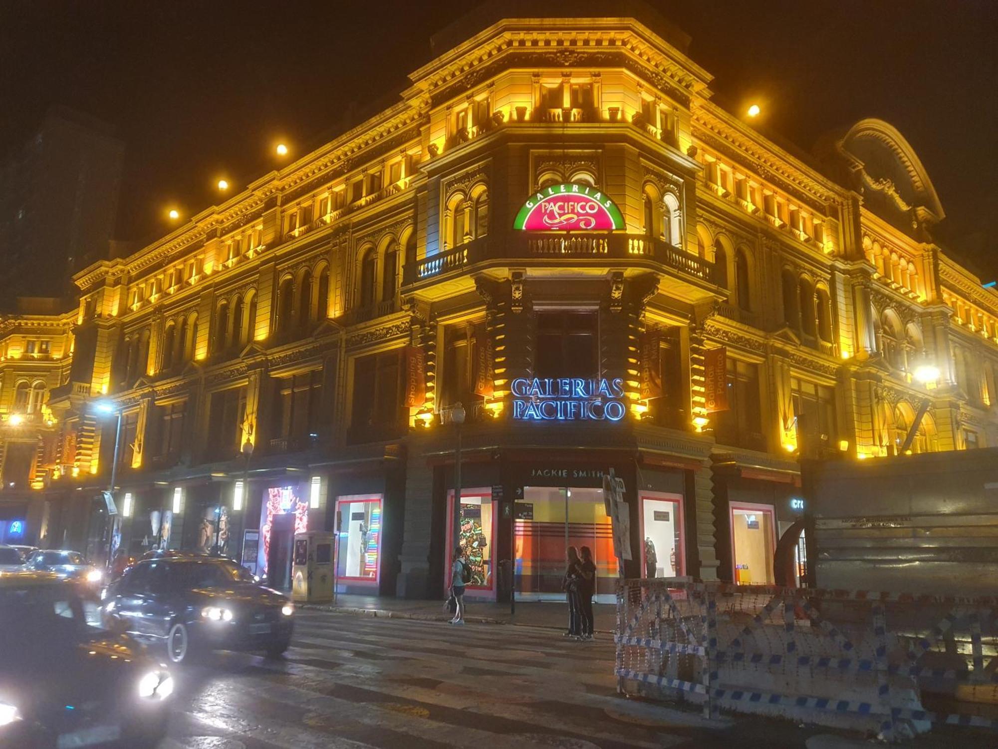 Cordoba Y Florida, Cordoba 618 Ciudad Autónoma de Buenos Aires