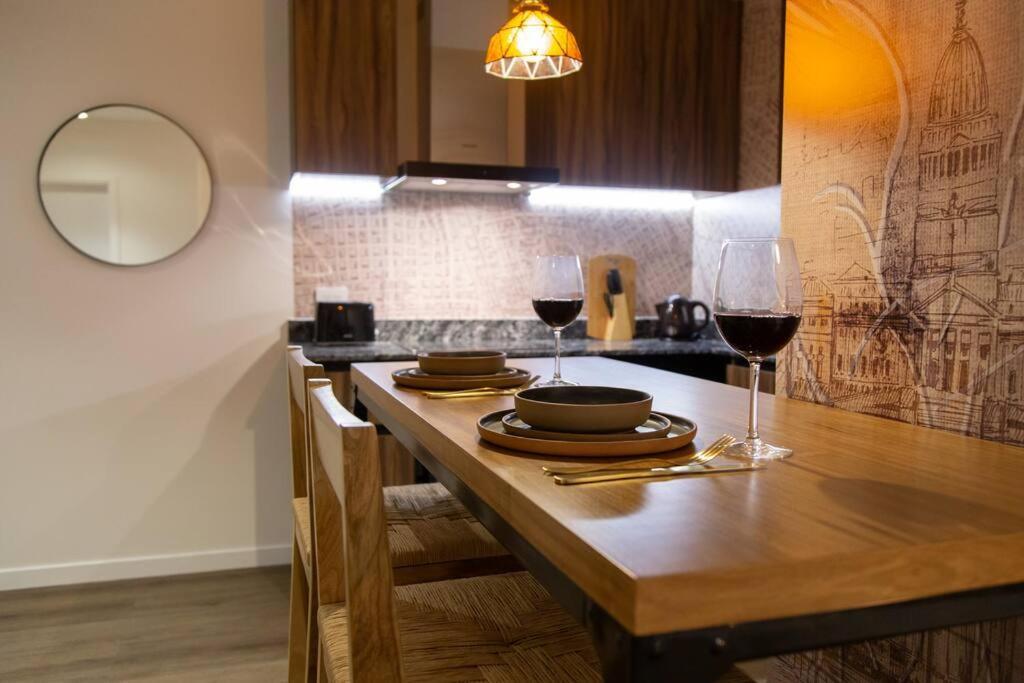 Hevea Elegant Studio