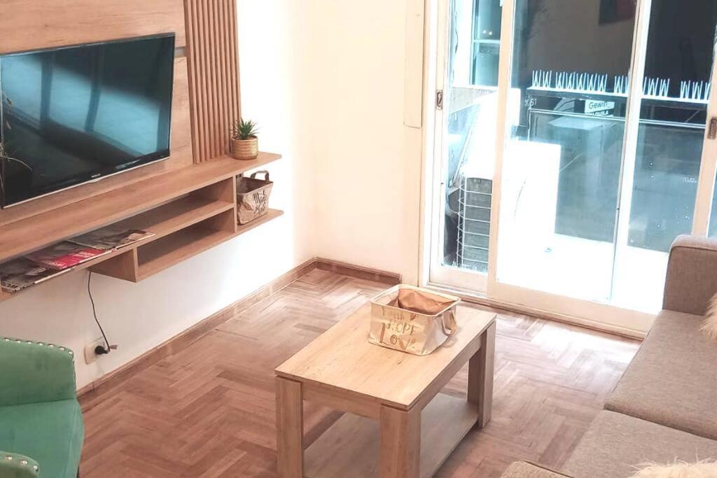 Apartamento Super Depto. A Metros Del Obelisco. Todo A Nuevo.