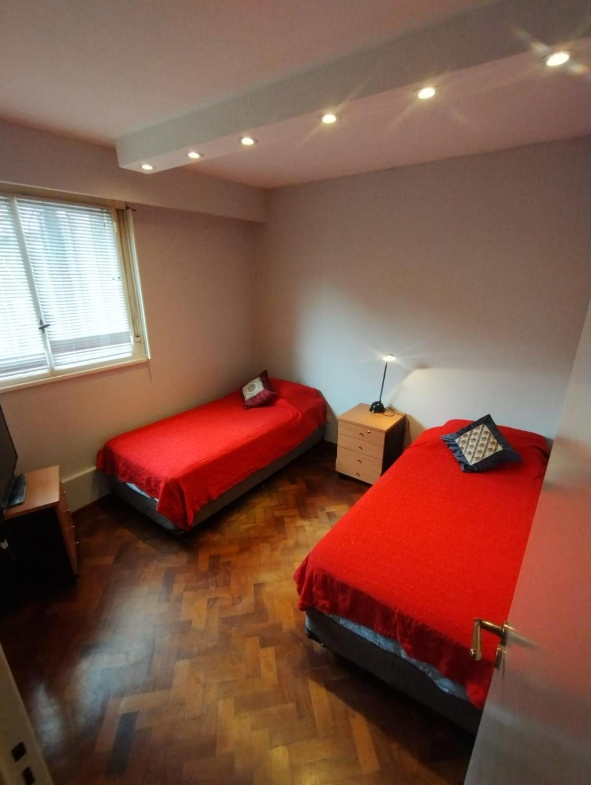 Alquilo Apartamento *