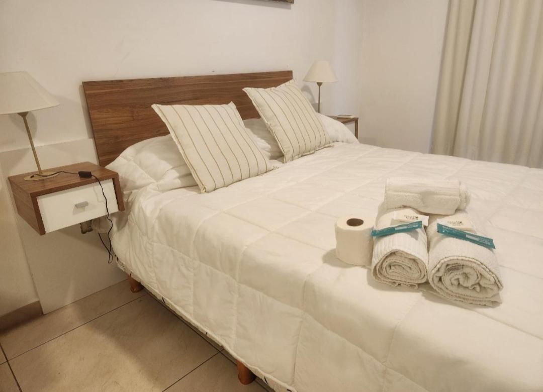 Apart Guemes Y Bulnes Apartamento