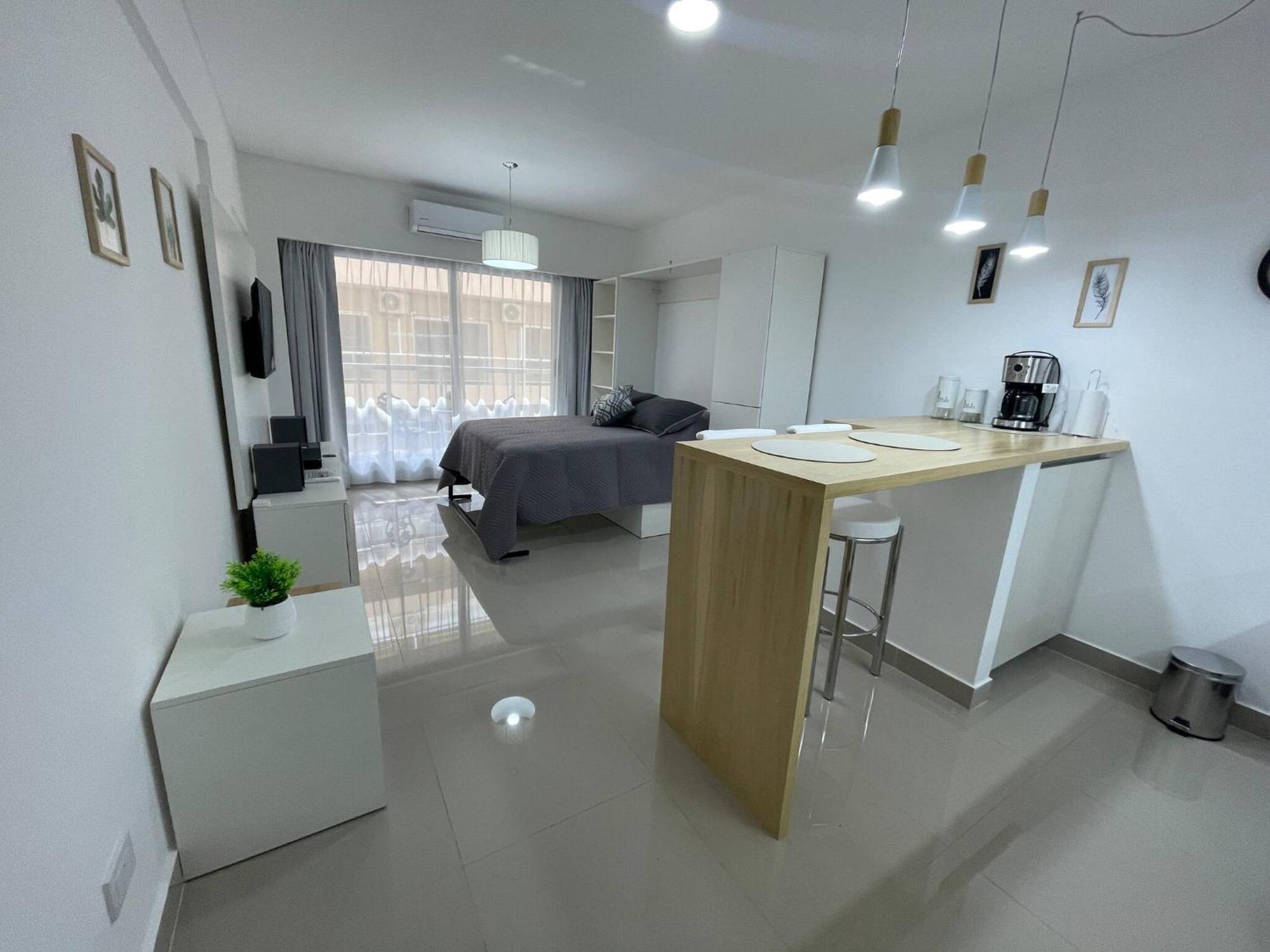 Apartamento Moderno Estudio En San Telmo- Paseo De La Cisterna *