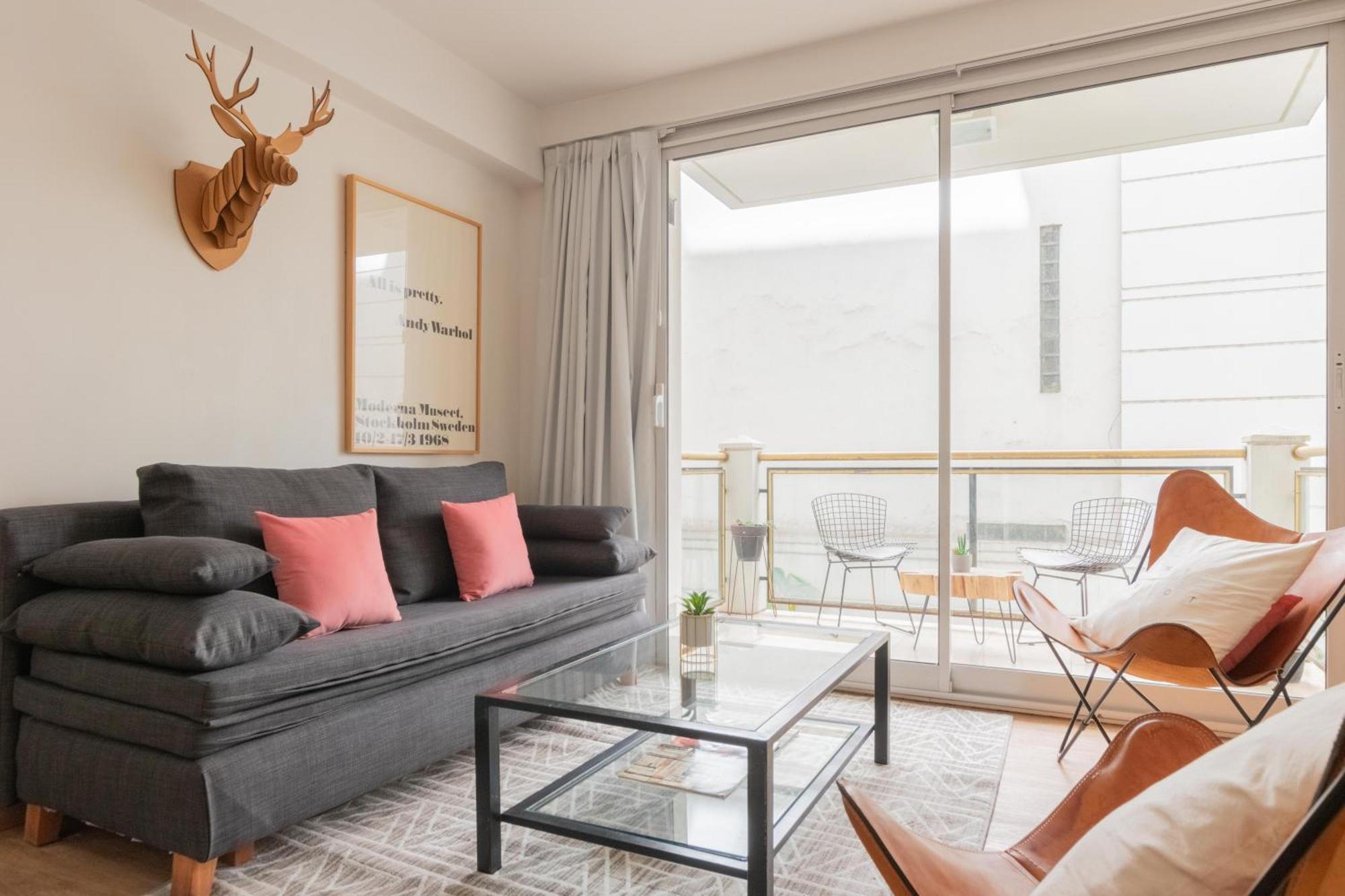 Fliphaus Melo 2000 - Lux 1 Bd Recoleta Mall