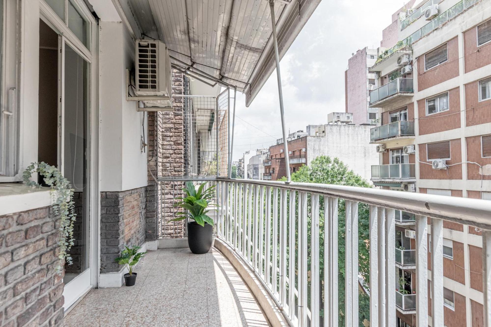 Apartamento Fliphaus Charcas 2500 - 3 Bd 2 Ba In Recoleta *
