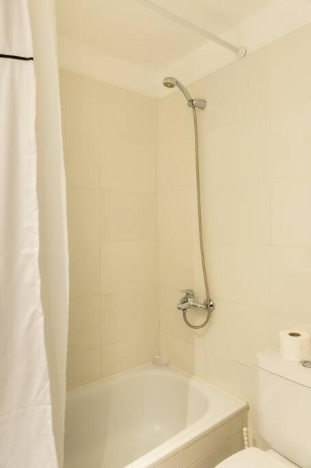 Corrientes 6365 By Depptoe Apartamento