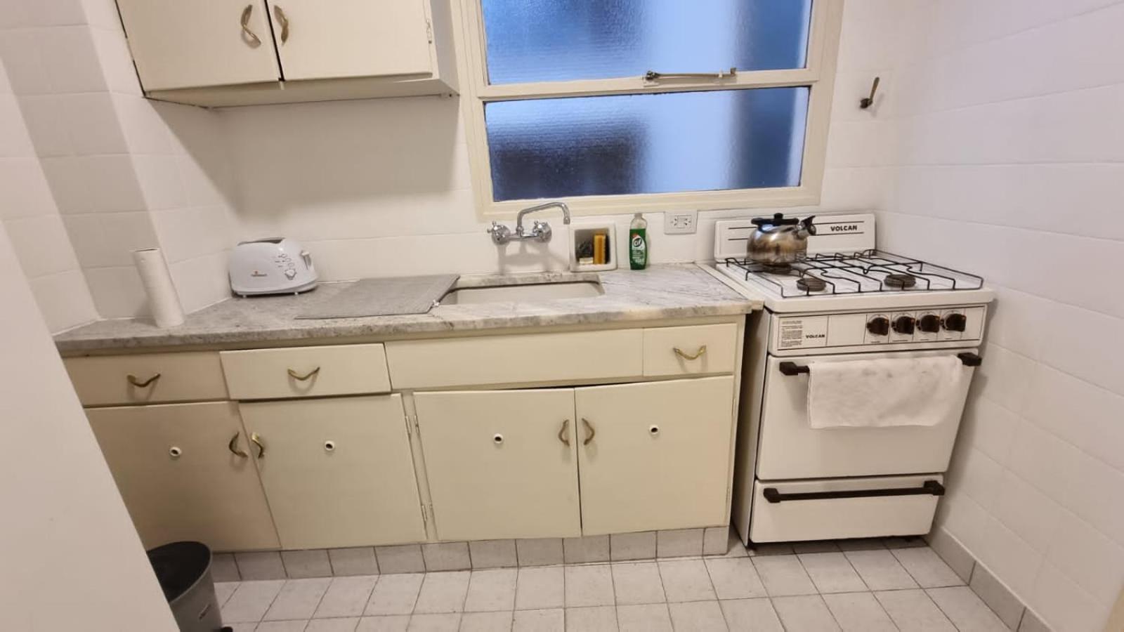 Amplio Departamento Zona Callao Y Corrientes * Ciudad Autónoma de Buenos Aires