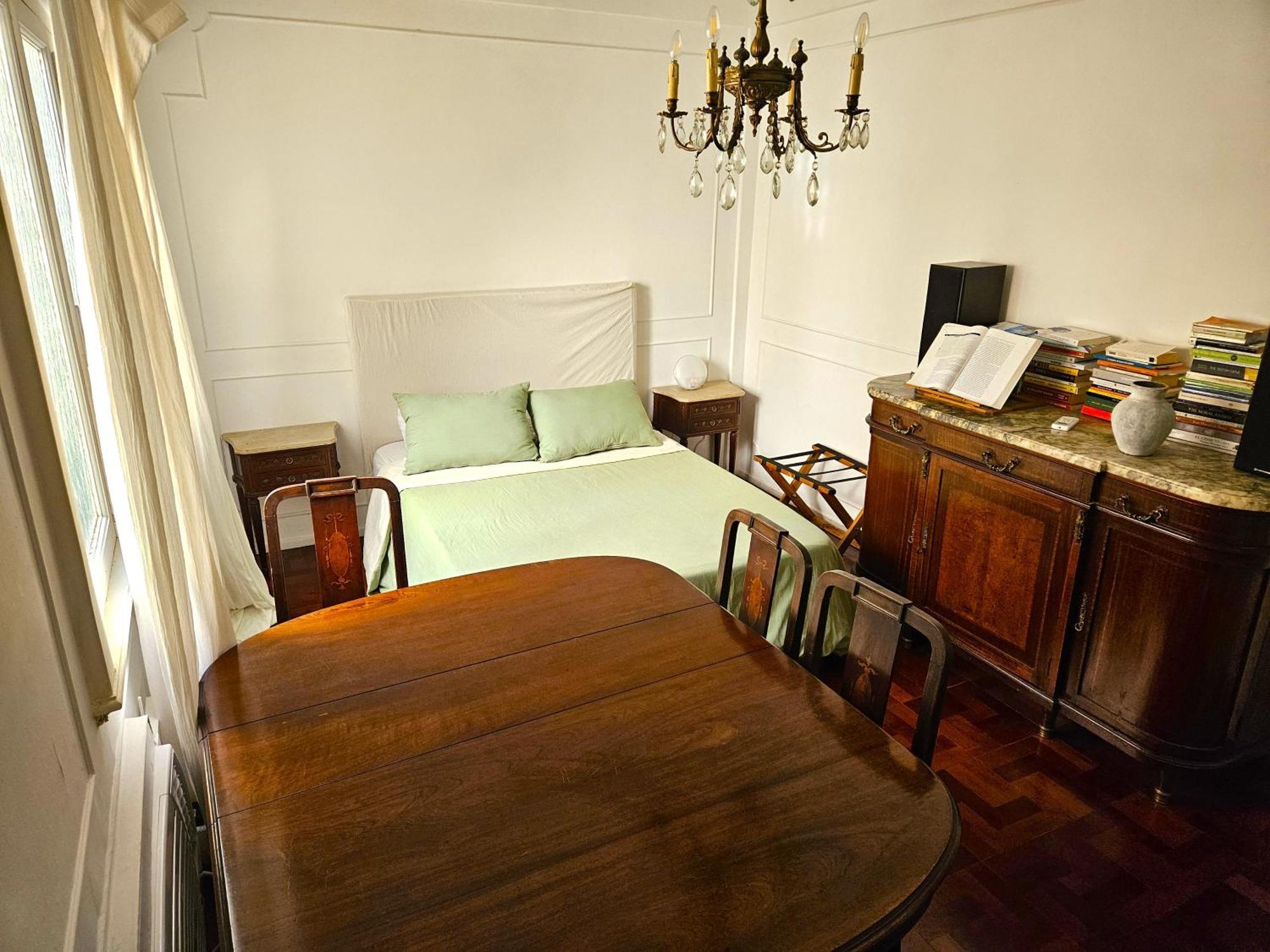 Habitación en casa particular A Friendly In The Heart Of Recoleta -in Shared Apartment-
